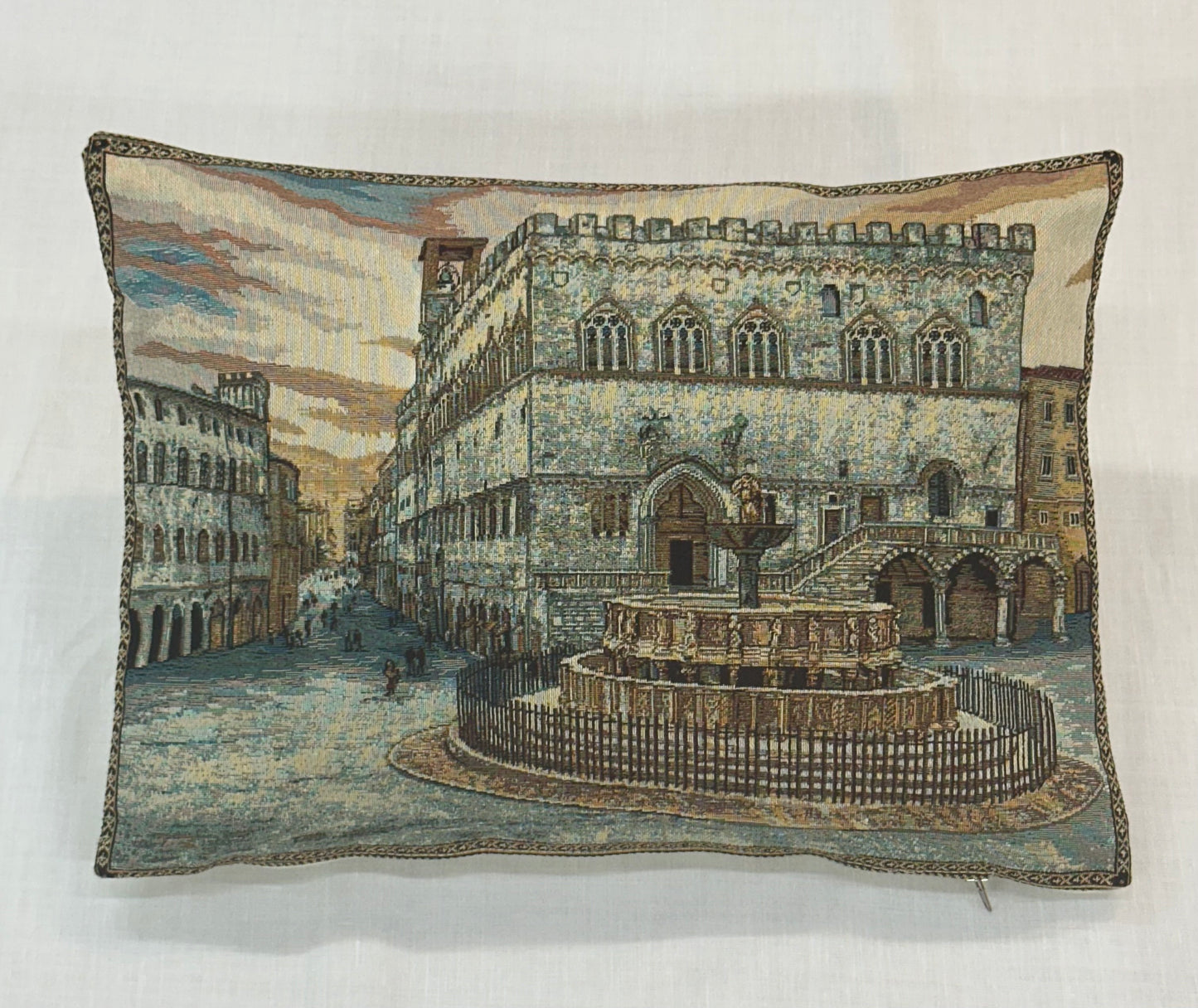 Cuscino con Arazzo la fontana Maggiore di Perugia
